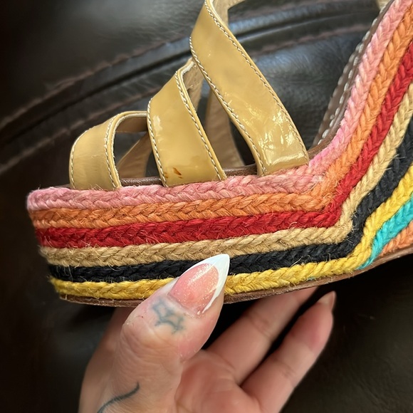 Kate Spade New York Lindsay wedges, size 8. - Picture 13 of 14